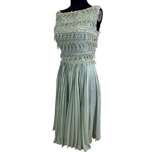 1950s Mint Green Carlye Dress – Lace Bodice & Pleated Skirt – Size XS/S